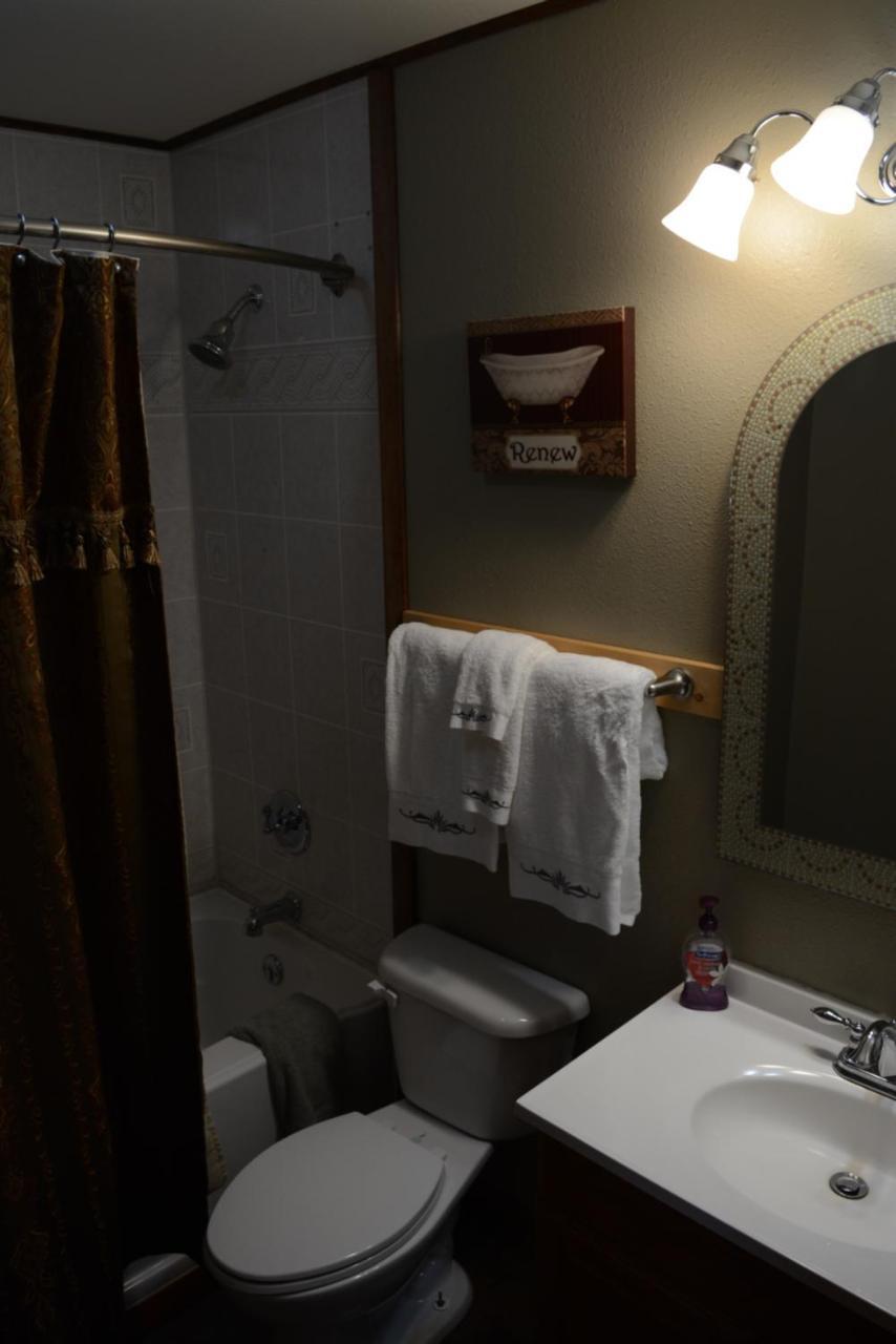 A Hyde Away Inn B&B 托克 外观 照片