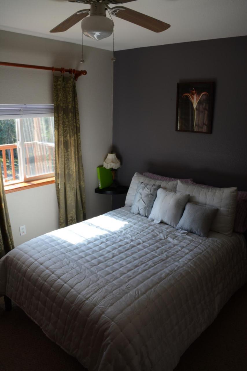 A Hyde Away Inn B&B 托克 外观 照片